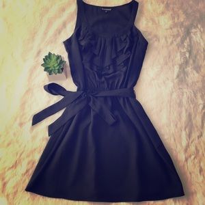 💕NWOT-Express Black Mini Dress 👗 with Ruffles 💕